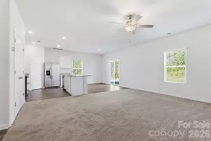5335 Upton Pl, Charlotte, NC 28215 - Photo 6