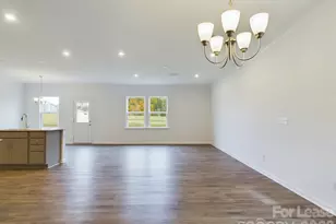 14219 Penbury Ln, Charlotte, NC 28278 - Photo 2