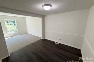 1810 Sabrina Ct, Charlotte, NC 28210 - Photo 6
