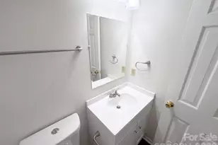 1810 Sabrina Ct, Charlotte, NC 28210 - Photo 12