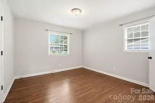 6308 Cove Creek Dr, Charlotte, NC 28215 - Photo 16