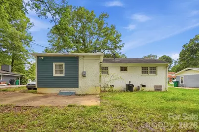 6308 Covecreek Drive, Charlotte, NC 28215 - Photo 24