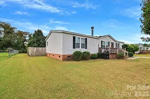 111 Magnolia Gardens Dr, Jacksonville, NC 28540 - Photo 4