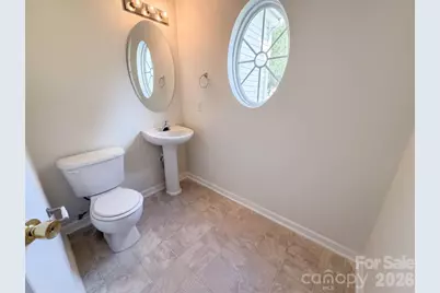 8902 Woodland Hills Road, Charlotte, NC 28269 - Photo 10