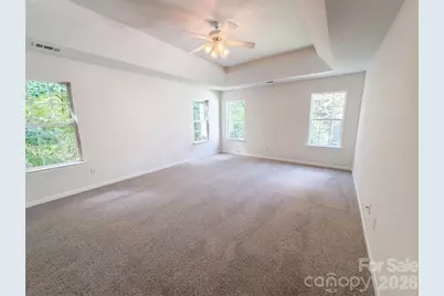 8902 Woodland Hills Road, Charlotte, NC 28269 - Photo 4