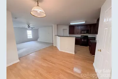 8902 Woodland Hills Road, Charlotte, NC 28269 - Photo 6