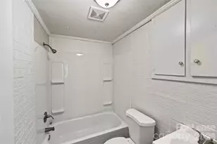 3538 Fincher Blvd, Charlotte, NC 28269 - Photo 16
