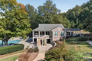 4711 Beech Crest Pl, Charlotte, NC 28269 - Photo 36