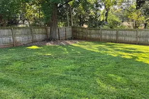 512 Manhasset Rd, Charlotte, NC 28209 - Photo 32