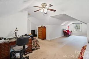 11210 Walking Horse Ln, Charlotte, NC 28215 - Photo 28