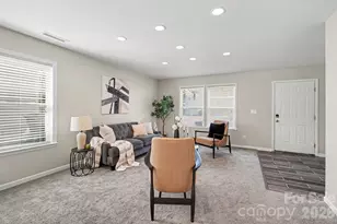 15705 Lakepoint Forest Dr, Charlotte, NC 28278 - Photo 4