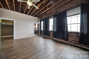 162 S South St, Gastonia, NC 28052 - Photo 12