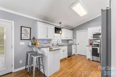 3105 Lyndhurst Drive, Lenoir, NC 28645 - Photo 8