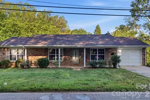 807 N Oakland St, Dallas, NC 28034 - Photo 1