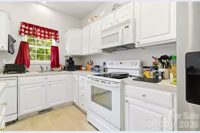 95 Beechnut Drive, Hendersonville, NC 28739 - Photo 6