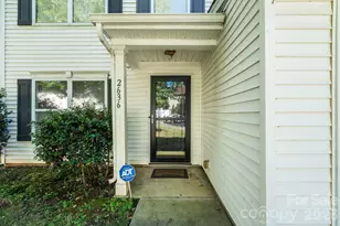 2636 Cochrane Dr, Charlotte, NC 28269 - Photo 2