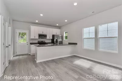 792 Hillard Street, Statesville, NC 28625 - Photo 2