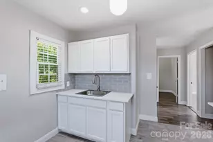 2604 Booker Ave, Charlotte, NC 28216 - Photo 8