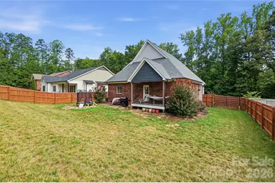 304 E Florida Avenue, Bessemer City, NC 28016 - Photo 34
