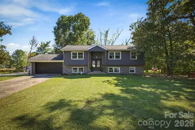 108 Inglewood Drive, Morganton, NC 28655 - Photo 2