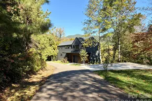 70 Knobby Ln, Franklin, NC 28734 - Photo 2