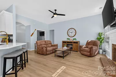 17214 Chardonnay Court, Cornelius, NC 28031 - Photo 12