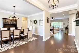 11406 Rising Star Ct, Charlotte, NC 28215 - Photo 2