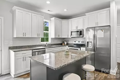 8553 Colgate Circle, Charlotte, NC 28214 - Photo 6