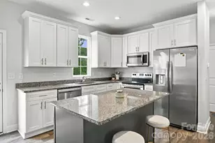 8553 Colgate Cir, Charlotte, NC 28214 - Photo 6