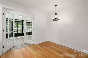 4238 Dowling Dr, Charlotte, NC 28205 - Photo 10