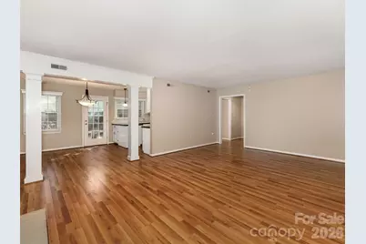 727 Clayfield Court, Charlotte, NC 28209 - Photo 4