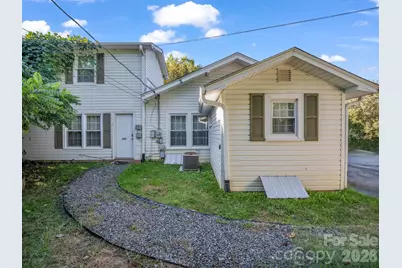 228 Stoney Mountain Road #25,26, Hendersonville, NC 28791 - Photo 2