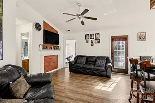 6950 Silver Garden Ln, Charlotte, NC 28216 - Photo 10