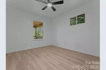 202 Lyndhurst Drive, Hendersonville, NC 28791 - Photo 10