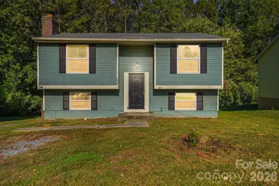 1010 Glenfiddich Drive, Charlotte, NC 28215 - Photo 1