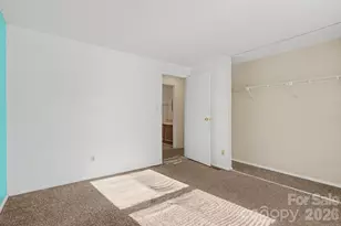 1010 Glenfiddich Dr, Charlotte, NC 28215 - Photo 14