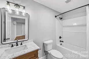 1617 Hawthorne Ln, Charlotte, NC 28205 - Photo 36