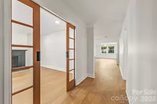 721 Rome Ct, Charlotte, NC 28209 - Photo 2