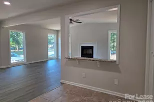 5143 Delivau Dr, Charlotte, NC 28215 - Photo 6