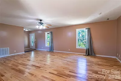 3 Edna Oaks Road, Hendersonville, NC 28792 - Photo 4