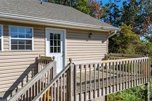 3 Edna Oaks Rd, Hendersonville, NC 28792 - Photo 34