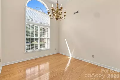 3131 9th Street Drive NE #26, Hickory, NC 28601 - Photo 6