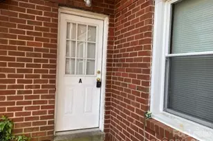 216 Harrill St, Statesville, NC 28677 - Photo 2