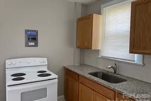 216 Harrill St, Statesville, NC 28677 - Photo 6