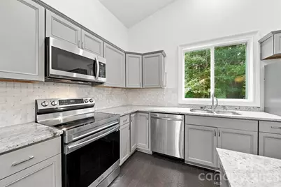 329 W F Street, Newton, NC 28658 - Photo 12
