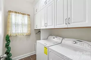 9025 Carneros Creek Rd, Charlotte, NC 28214 - Photo 30