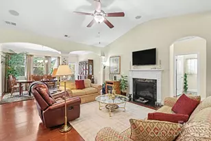 9025 Carneros Creek Rd, Charlotte, NC 28214 - Photo 8