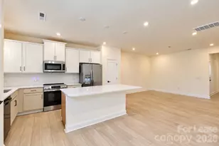 4139 Walking Ridge Rd, Charlotte, NC 28208 - Photo 2