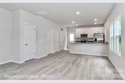 542 Salisbury Road, Statesville, NC 28625 - Photo 2