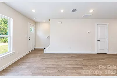 952-954 4th Street Place SE, Hickory, NC 28602 - Photo 8
